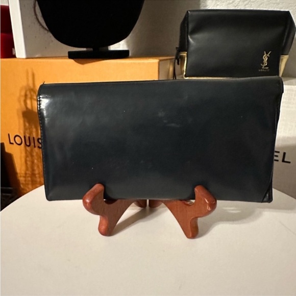 Salvatore Ferragamo Long Wallet EUC - Picture 3 of 10